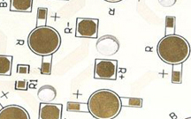 Τα PCB αργιλίου επιβιβάζονται στην άσπρη μάσκα ύλης συγκολλήσεως 1.6mm Roud, χρυσό PCB βύθισης